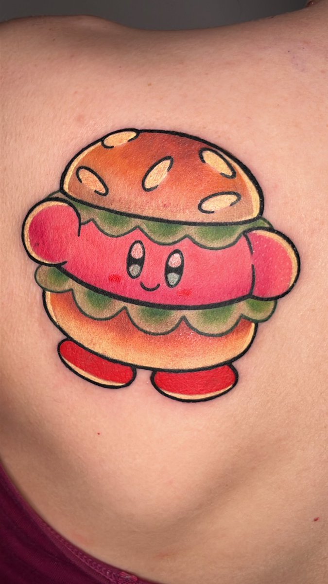 Burgy tattoo: complete! 🥰❤️