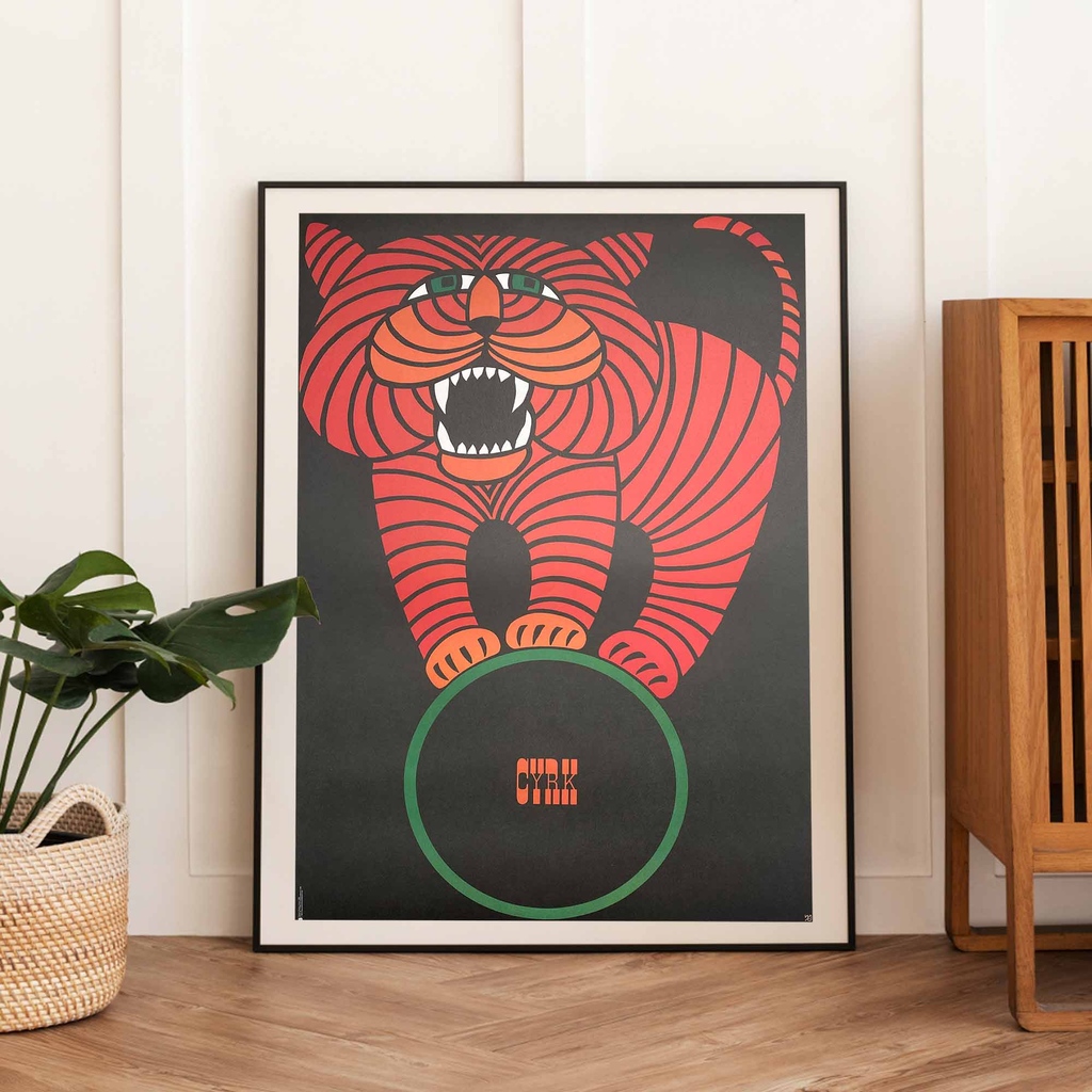 Lions and tigers (and bears), oh my!

#polishposter #polishart #polishschoolofposters #tiger #lion #vintageposter #vintageillustration #circus #1960s #hiberthilscher #interiorstyling #mypolishposter #limitededitionprint #brightboldhome #colourpop #joyfulinterior #wallart #art