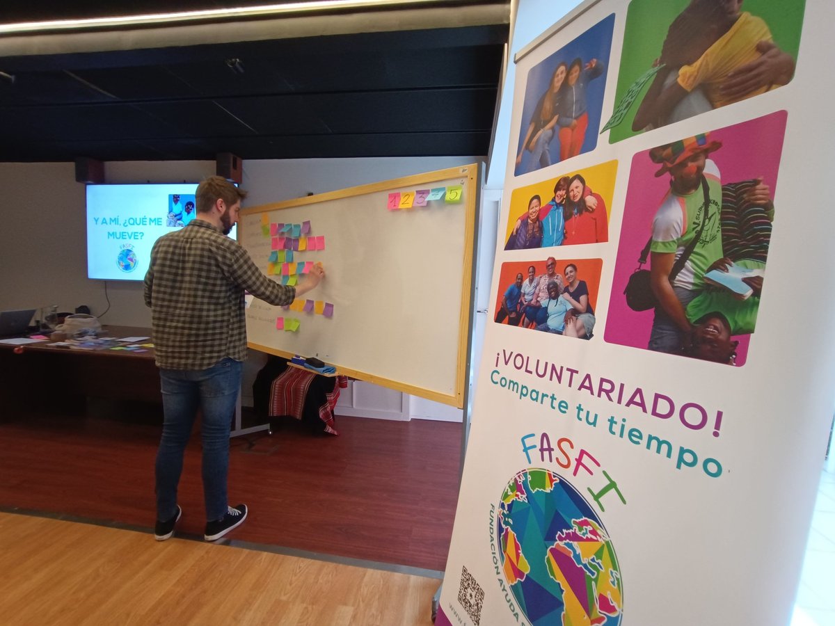 fasfi_'s tweet photo. Comenzamos el #VoluntariadoFASFI 2024 y lo hacemos como más nos gusta: conociéndonos. Este sábado, hemos tenido la Bienvenida de las voluntarias y los voluntarios que participarán este año en el programa internacional.

https://t.co/t8bhmTArsg

#FamiliaFASFI #TatuajesInvisibles https://t.co/PoLusHwnIP