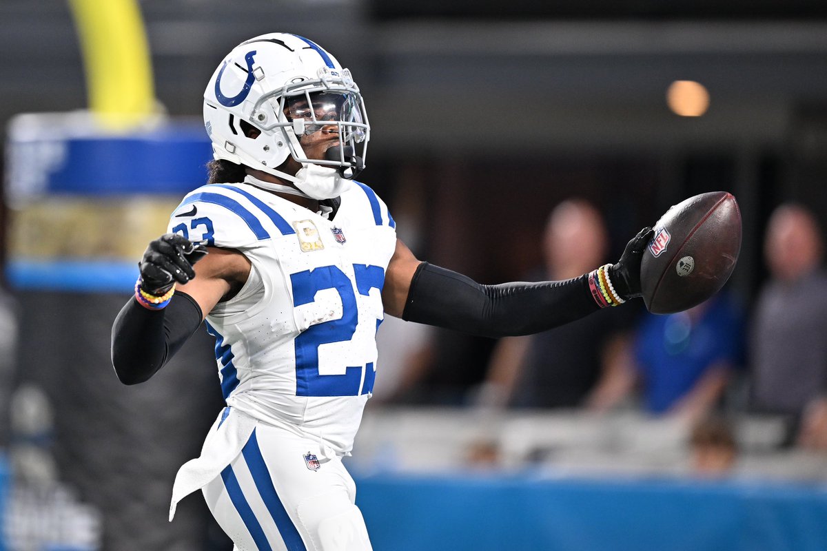 Colts are re-signing CB Kenny Moore II to a 3-year, $30 million deal that makes him the highest-paid nickel back in NFL history. The deal was negotiated and confirmed by David Mulugheta and Trevon Smith of Athletes First.