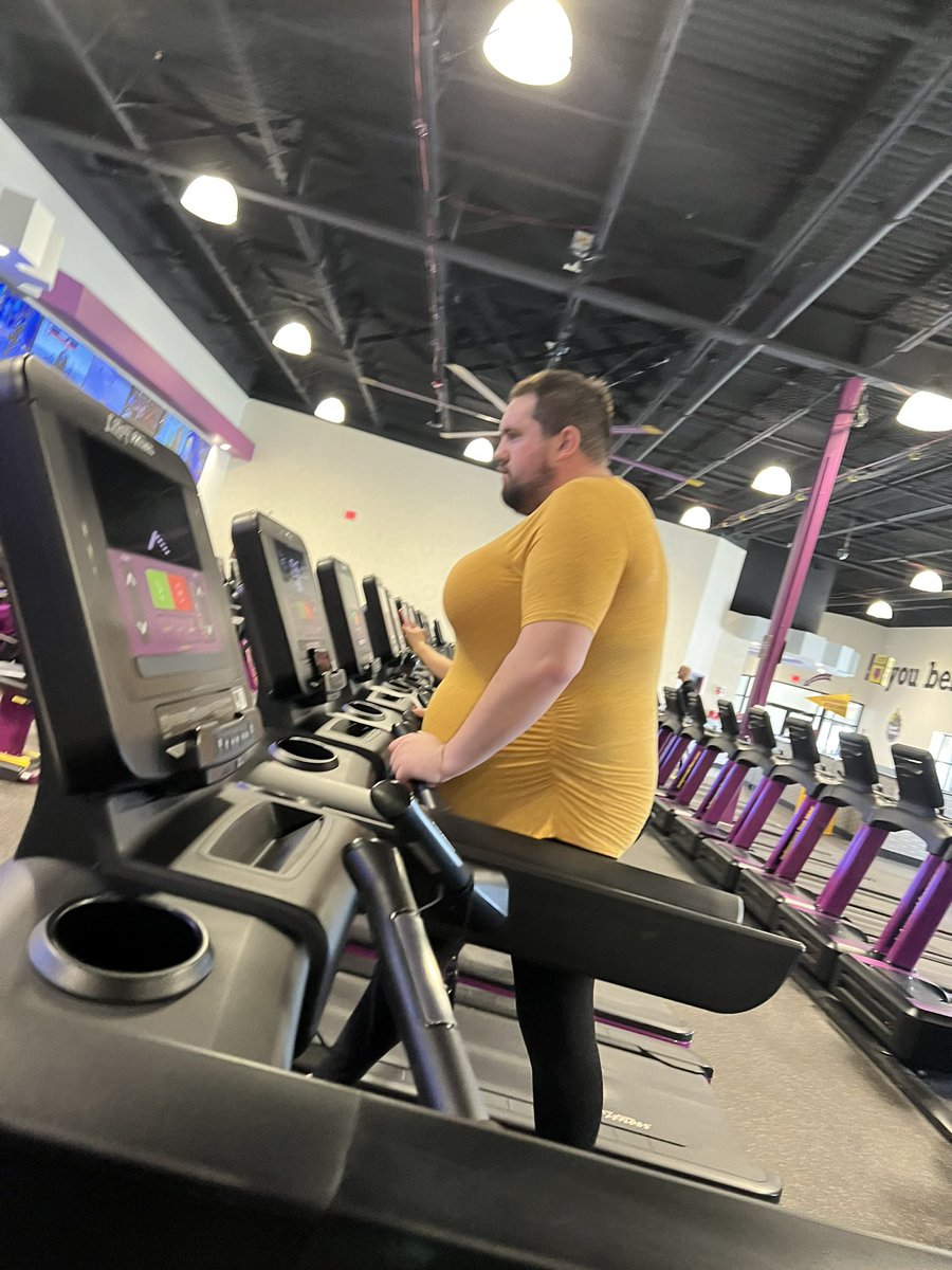 TMGirl13's tweet photo. @libsoftiktok I had this full grown bearded man with a padded bra use the ladies locker room at PF in Deerfield IL. The male employees at the Morton Grove IL location are in and out of the ladies room. https://t.co/QoTC9F0Qlz