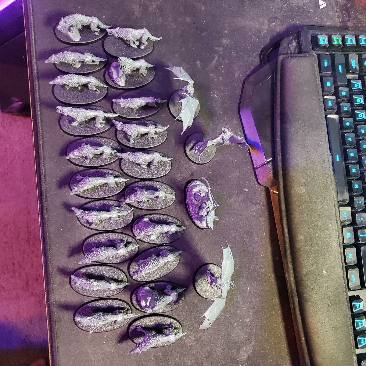 DeadWolfxTTV's tweet photo. Been working on some fun figures. https://t.co/NTHFlYktab