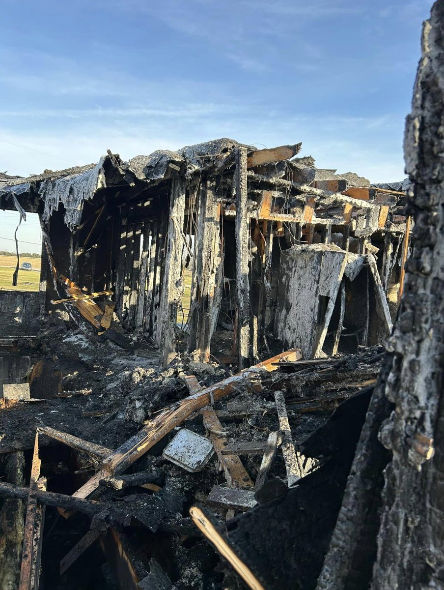 JESnowden's tweet image. This is what's left of the house Mark Coleman and his family were in last night. 

Mark's dog Hammer woke him up to a house in flames. He saved both his parents and is fighting for his life.
