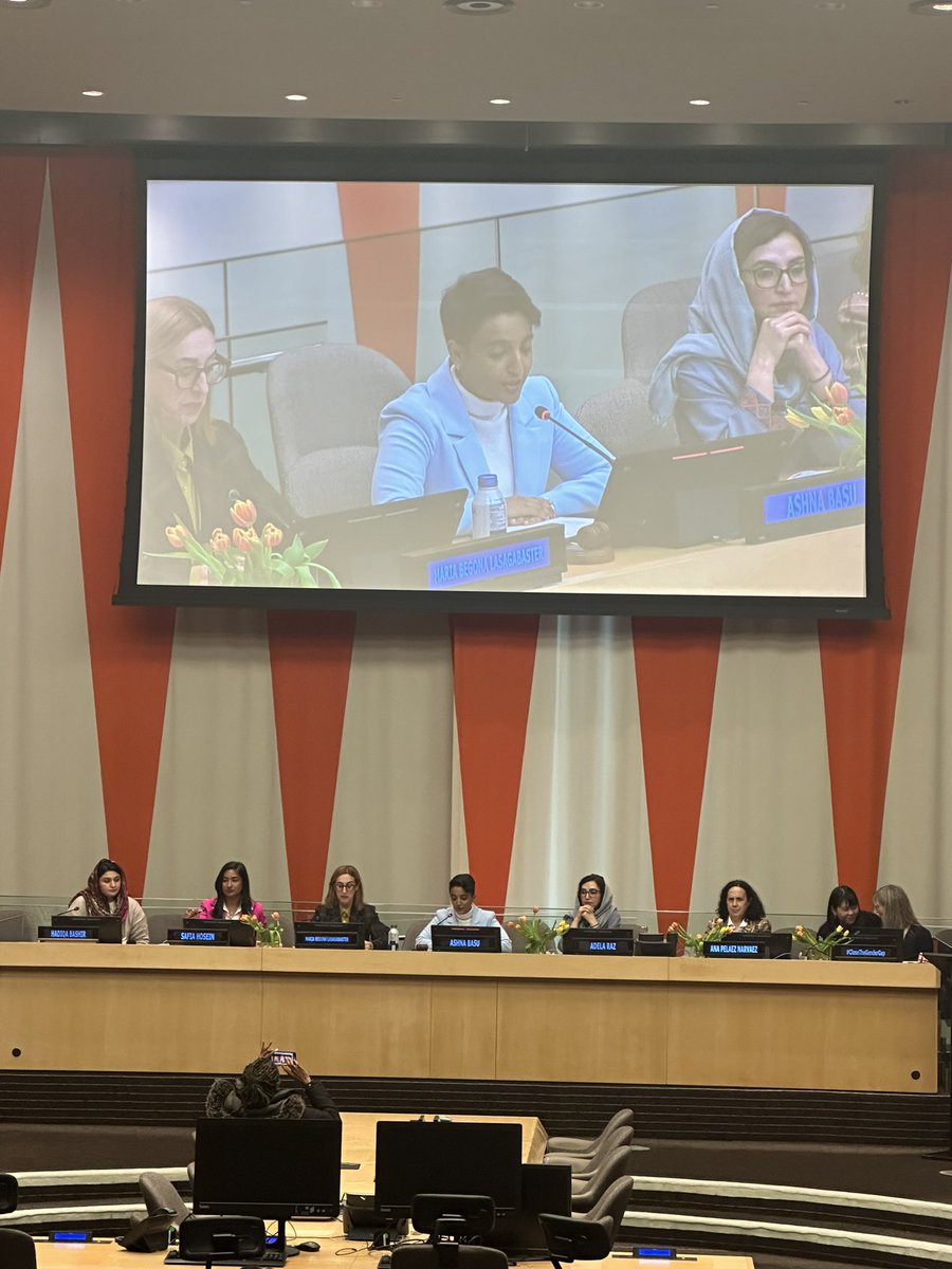 Jour 2 de la #CSW68 - Ravie d’assister à la discussion organisée par <a href="/UN_PGA/">Annalena Baerbock</a> &amp; <a href="/unwomenchief/">Sima Bahous</a> sur le thème de la réduction de l’écart entre les sexes dans l’éducation. Un panel de femmes leaders sur la scène internationale fort inspirant.