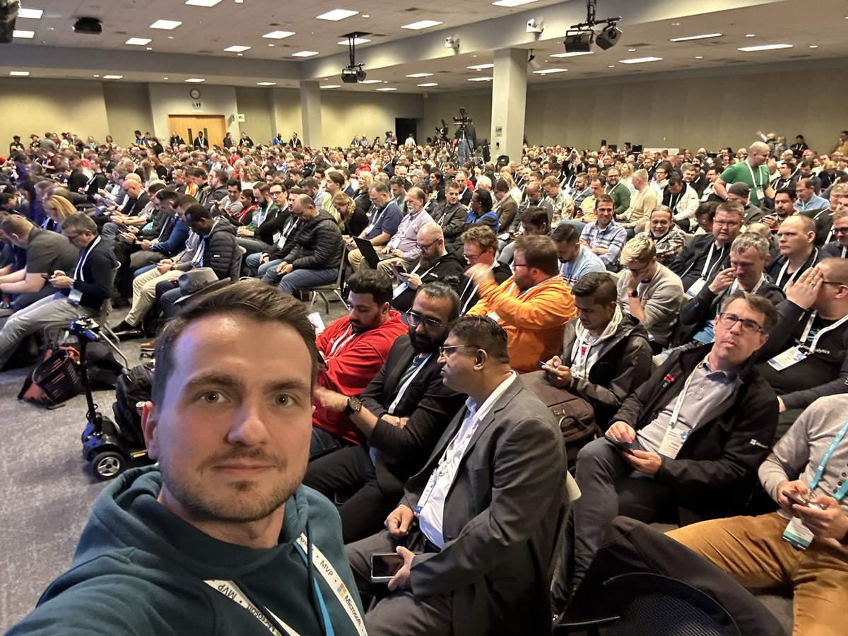 MVP Summit keynote about to start! Here we go! 🙌
#MVPSummit #mvpbuzz