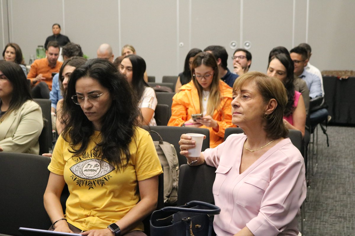 La investigación y mapping de Industrias Creativas y Culturales, que se realizó de la mano del Cluster Development, permite establecer cuál será la ruta de acción que lideraría <a href="/CamaraMedellin/">Cámara Medellín</a>. Esta es una aproximación a una Iniciativa #Cluster basada en esos segmentos de negocio