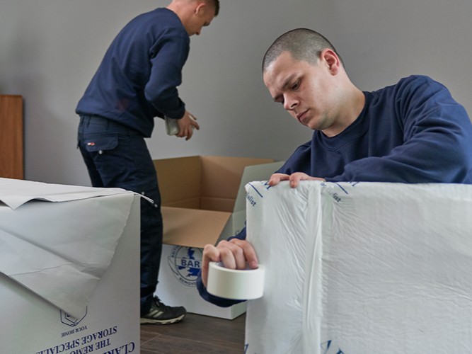 Moving house 🏡 soon but worried about packing up your house. We offer:
🏠 Complete house pack
🍽️ China and glass pack
📦 You pack and we provide packing materials
👷 We fully unpack and put away

Get in touch and we'll provide a free quotation no hidden extras.