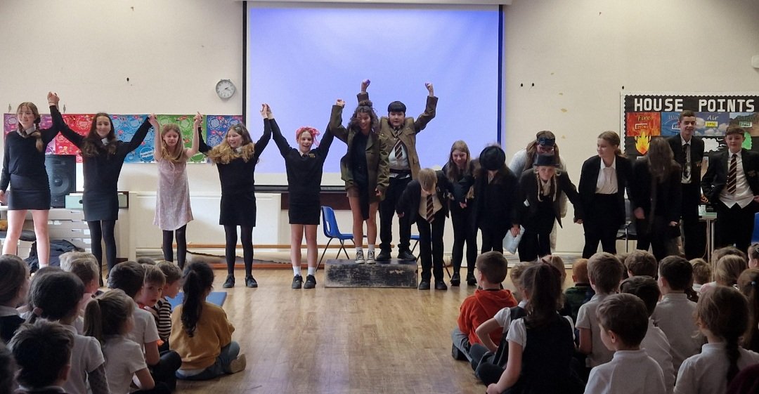 A massive congratulations goes to Mrs Shaun and her superb Year 8 drama enrichment classes who have taken their own performances out to primary schools this week. Performed to KS1 Redstart and Manor Court students 'Matilda' & 'The Gruffalo' were a hit with audiences! Well done!