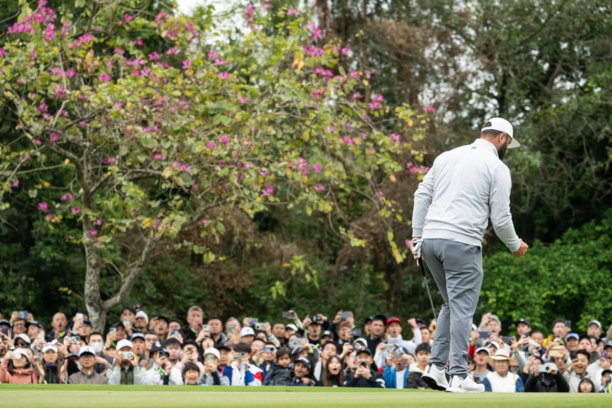 Tee Times tweet media