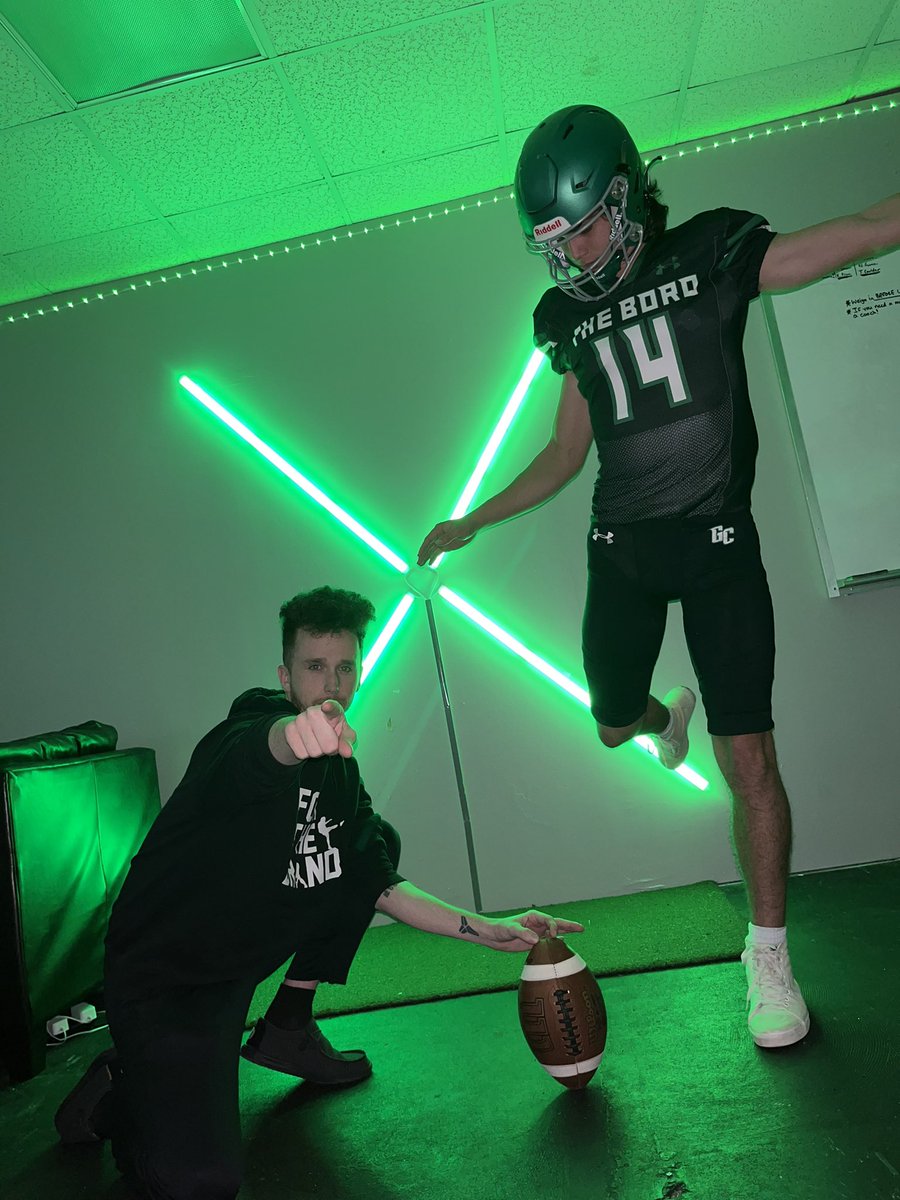 After a fantastic tour and a great conversation with <a href="/coach_card/">Tyler Card</a> <a href="/CoachZacEllison/">Zac Ellison</a> and @CoachCale_GC, I have received an offer from <a href="/GC_Pride_Fball/">Greensboro College Football</a>!! <a href="/DanOrnerKicking/">DanOrnerKicking</a> <a href="/MattWogan6/">Matt Wogan</a> <a href="/cvhsftbl/">Cleveland Football</a> <a href="/Brandon_Hughes9/">Brandon Hughes</a>