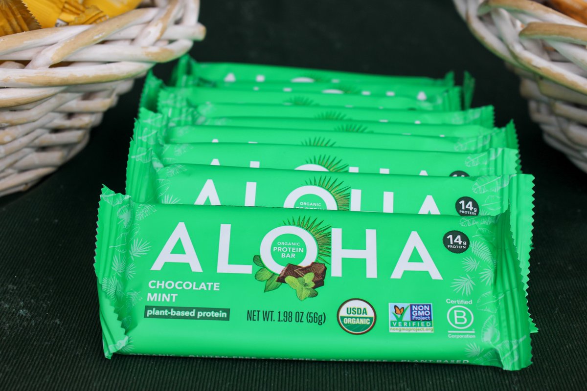 Our lucky sweet treat 🍀 

An @aloha chocolate mint protein bar is exactly what you need going into St. Patrick’s day weekend! Try one this weekend at @bromleymountain & @PicoMountain  and bring the energy all weekend long ☀️#skivc