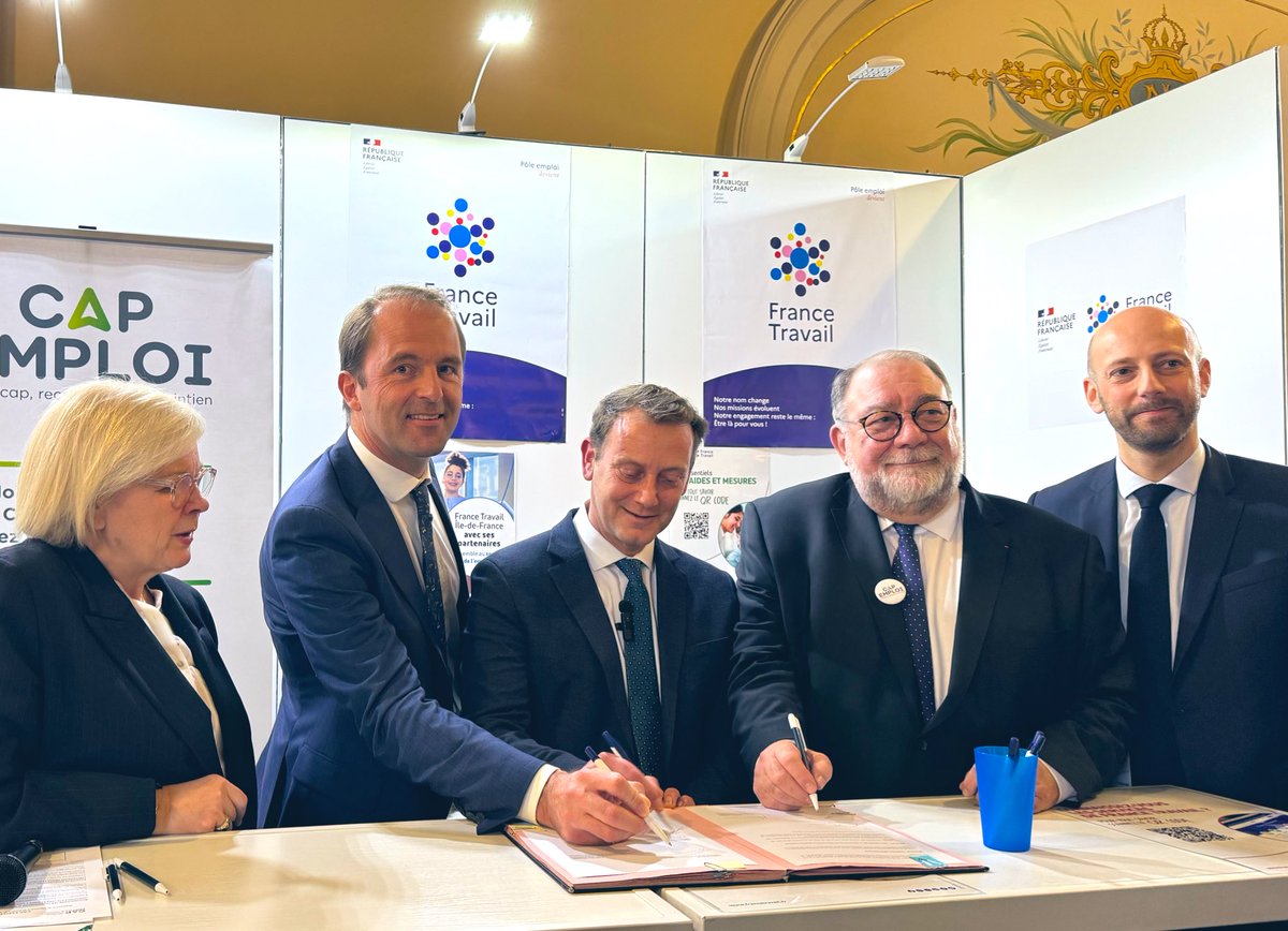 Depuis la <a href="/ciup_fr/">Cité internationale universitaire de Paris</a> où se tient le salon « choisir le service public « , nous signons avec <a href="/CaVautrin/">Catherine Vautrin</a>, <a href="/StanGuerini/">Stanislas Guerini</a>, <a href="/Cheopsconseil/">CHEOPS</a>, <a href="/Capemploi_/">Cap Emploi</a> et <a href="/UNmissionlocale/">UNML</a> une convention de partenariat en faveur de l’accès aux jeunes et aux demandeurs d’emploi à la fonction publique.