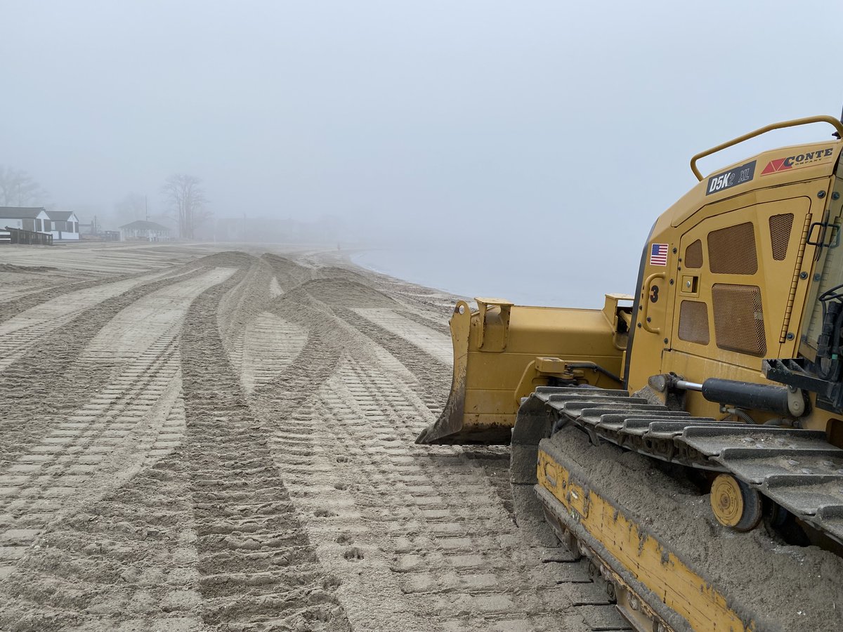 conte_company's tweet photo. We've been busy preparing Westport beaches for the Summer! Here's a few pics from our job at Compo Beach! https://t.co/O3QhbkvcGu