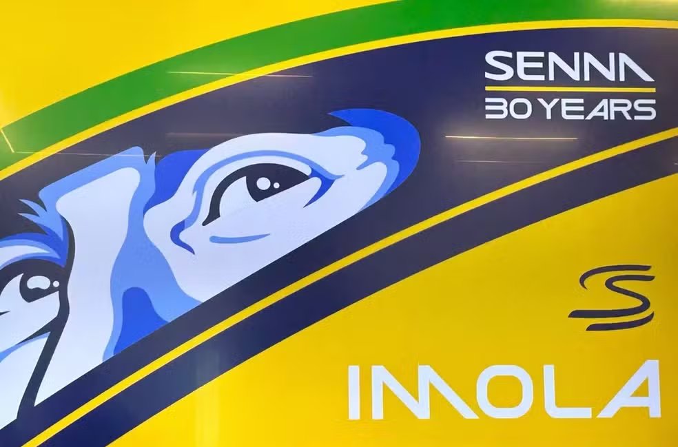 VSportsTM's tweet photo. La ciudad de Imola 🇮🇹 realizará un homenaje especial por los 30 años de la muerte de Ayrton Senna 🇧🇷. Incluirá una exposición, la inauguración de un mural y un amistoso en el estadio Romeo Galli, entre otros eventos. Iniciará el 21 de marzo y finalizará el 2 de junio. https://t.co/DvdHIBpJVC