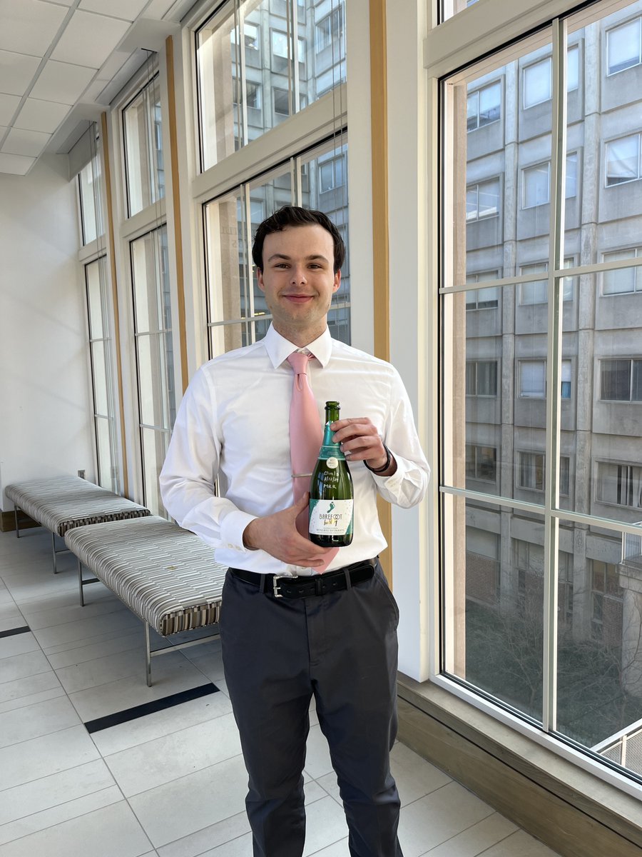 Congratulations to our newest Ph.D. candidate Michael Rodriguez on passing his qualifying exam today! 🍾