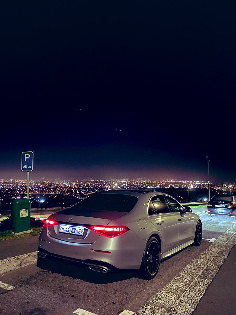 Dean_Friederich's tweet image. Night rider. ✨🌚