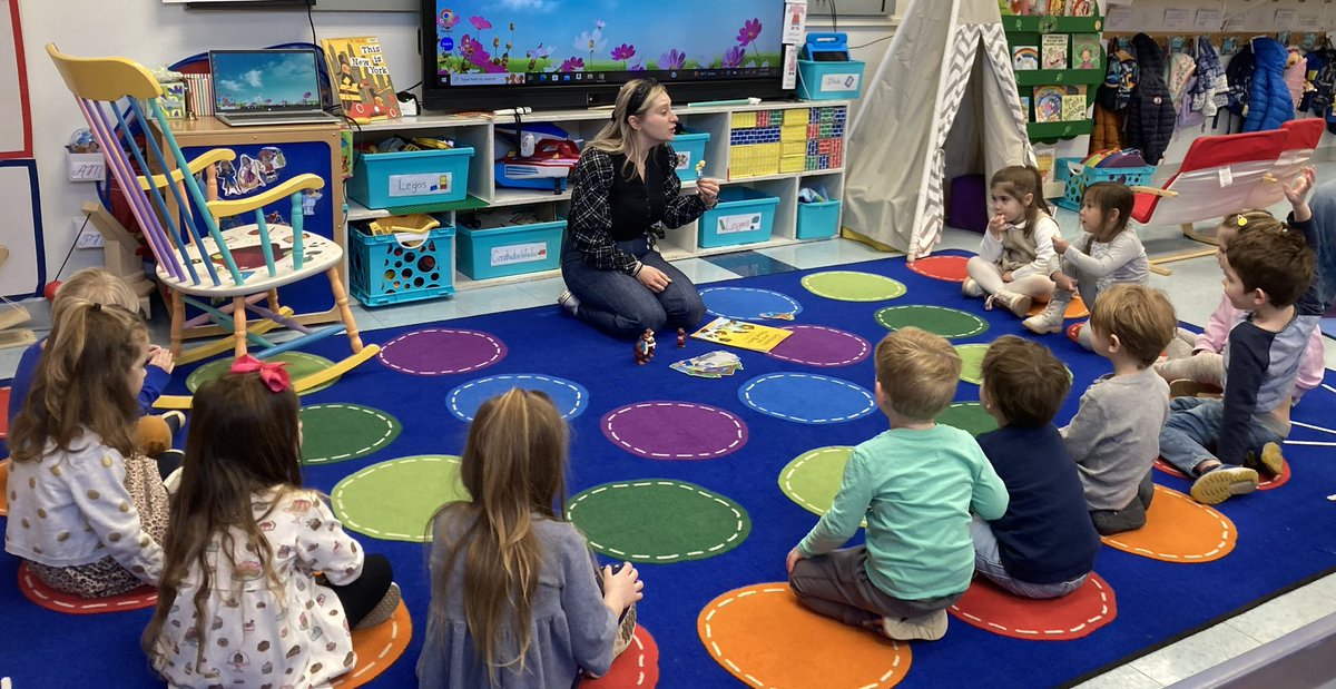 slevin_prek's tweet photo. We can retell (and act out) a story weβve read a 100 times! π©πΌβ𦱠π» π» π» #fhleads #buildingstudy https://t.co/TcMT7kwyCH