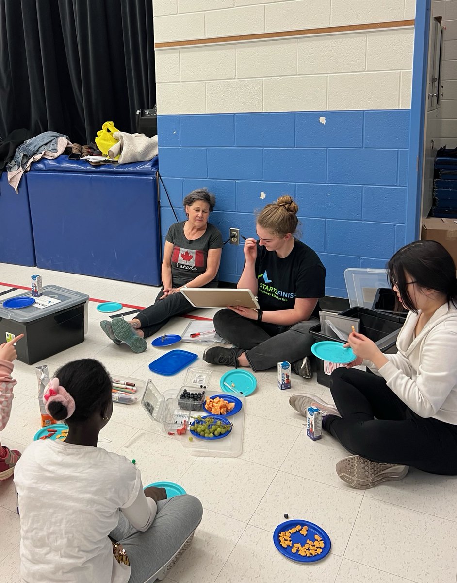 POV: Snack time at one of our Kingston Running &amp; Reading Clubs! 🍎

All of our students in our running &amp; reading clubs receive a nutritious snack each week to refuel after lots of fun running &amp; games! 

 #HealthyHabits #ActiveKids #HealthySnacks  #NutritionMatters