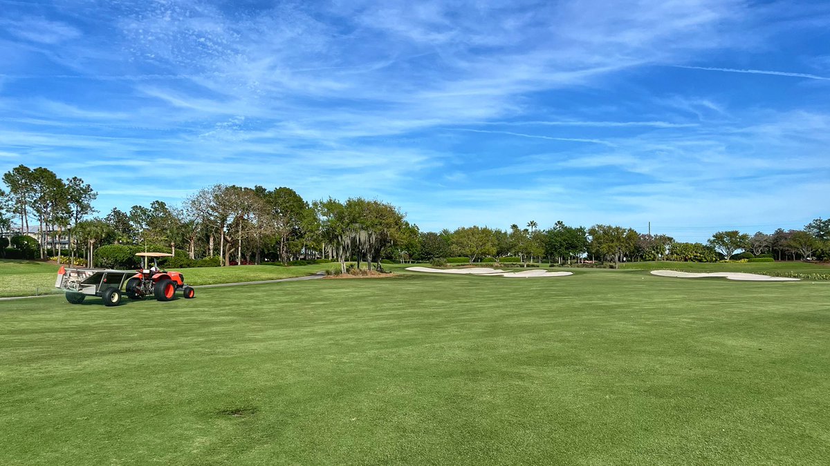 Joshua_E_Kelley's tweet photo. Spring is here. Time to push the Bermuda with some @HarrellsLLC fertilizer. #GolfCourseSuperintendent https://t.co/MMNdGQQyKw