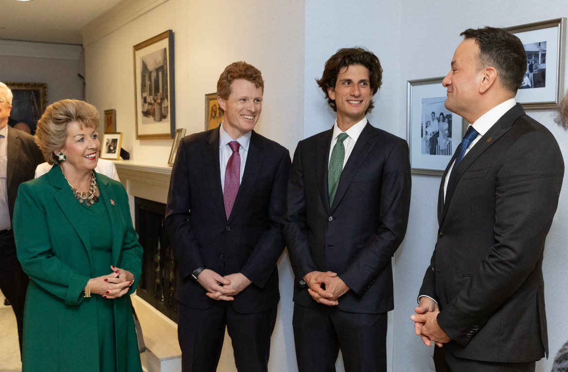 On Monday March 11, An Taoiseach @LeoVaradkar gave an important speech about JFK’s call for peace not only in his time, but for all time. JFK’s grandson @JBKSchlossberg, US Special Envoy to Northern Ireland @JoeKennedy, and @IrelandAmbUSA Geraldine Byrne Nason joined him.