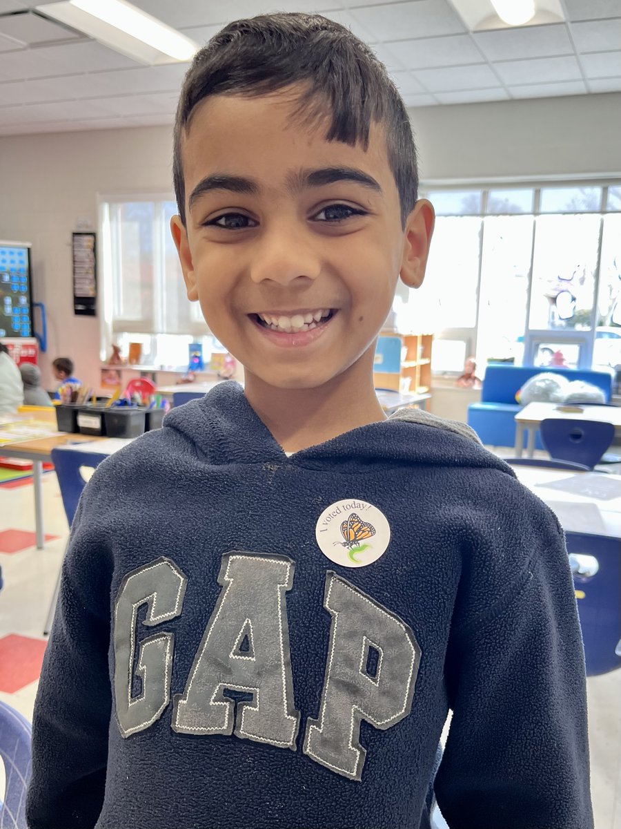 MeyerLib_SD735's tweet image. After reading the nominated books since January, K students voted for the favorites today- we can&apos;t wait to find out which book will be the winner of this year&apos;s @monarchaward!