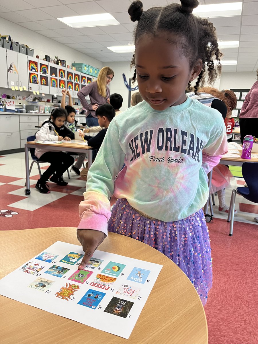 MeyerLib_SD735's tweet image. After reading the nominated books since January, K students voted for the favorites today- we can&apos;t wait to find out which book will be the winner of this year&apos;s @monarchaward!