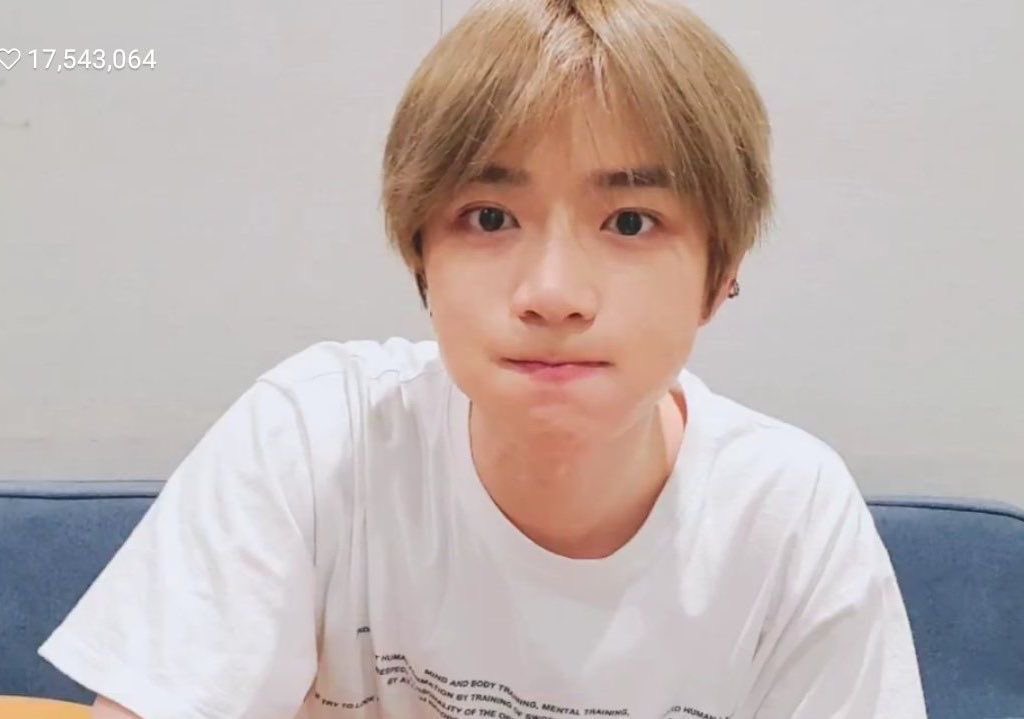 happy birthday to my favorite boy, the moon, the sun, the stars, whose existence is like a warm hug. thank you for existing and for your music. we love you so much 🥳🎉🩵

HAPPY BEOMGYU DAY
#WONDERfulArtistBEOMGYU
#모아의_봄_범규에게
#ぽかぽか春の王子ボムギュの誕生日