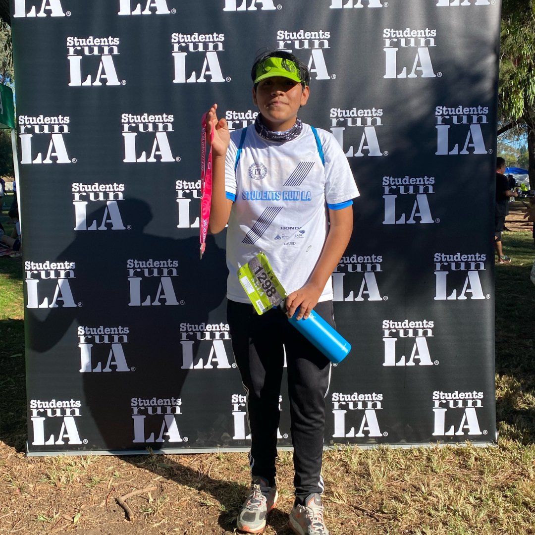 Meet the students running LA! 🙌 Jonmathew 🙌 Jonmathew was completely transformed, physically and mentally, by his marathon experience with SRLA. Read his full story here: conta.cc/3Tgwzdz