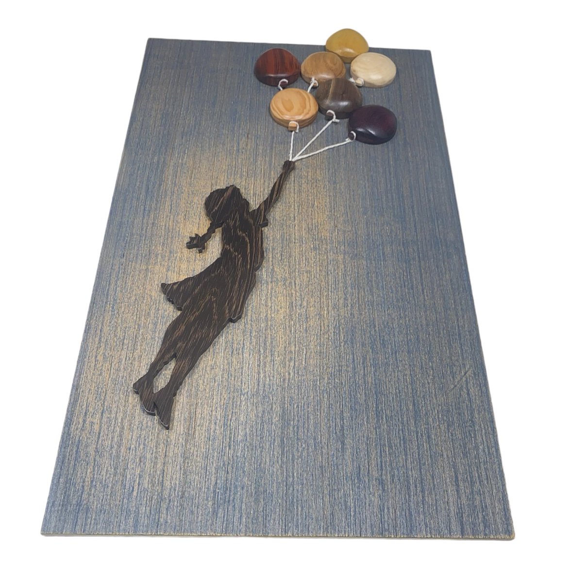 Art_Intarsia's tweet photo. Banksy’s “Flying Balloon Girl” is finished.
Woods used are wengewood, purple heart, firefox, walnut, curly maple, chaktekok, paumarello & tigerwood.
#Banksy #Balloon #exoticwoods #intarsia #art https://t.co/ITQoGSRcSu