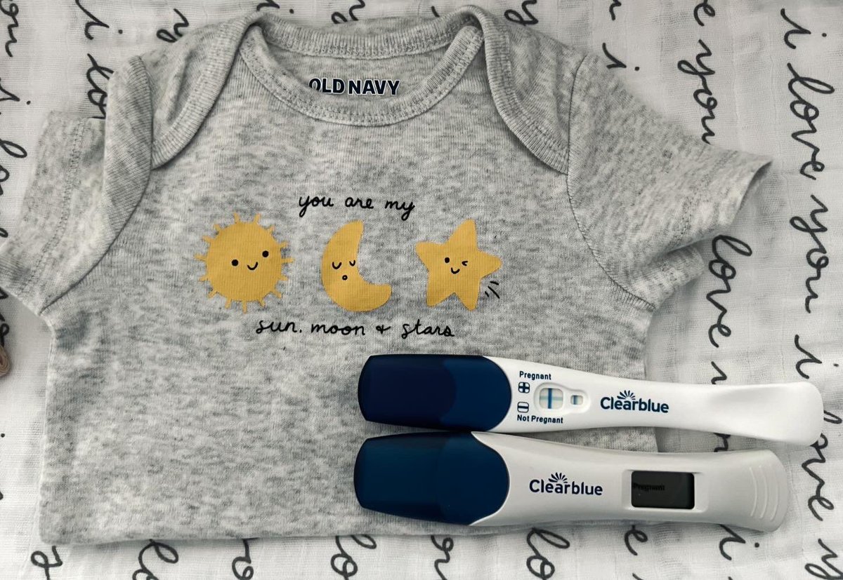 chaotiically's tweet image. mom n’ dad coming soon 🫶🏼