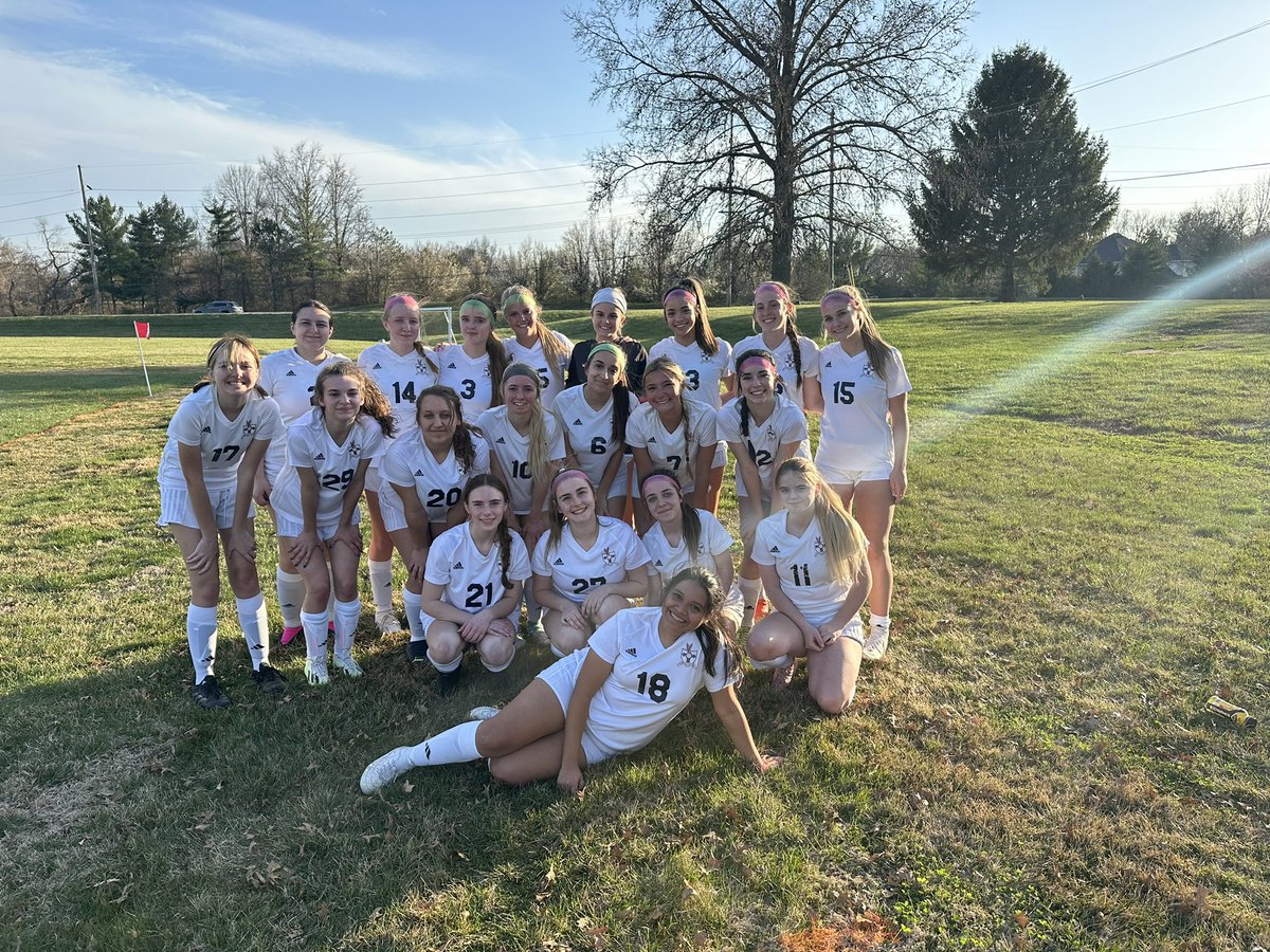 Lady Hawks opened up the season with a 10-0 win. Goals from Birthday girl Emily Richardson, Elena Oggero,  Aubry Thomas, Kamille and Karmon Grohmann ,and Natalie Kelemete. Avery Gilpin with the shutout. Hawks back in action tomorrow vs Breese Central @ 7:30. <a href="/republictimes/">Republic-Times</a>