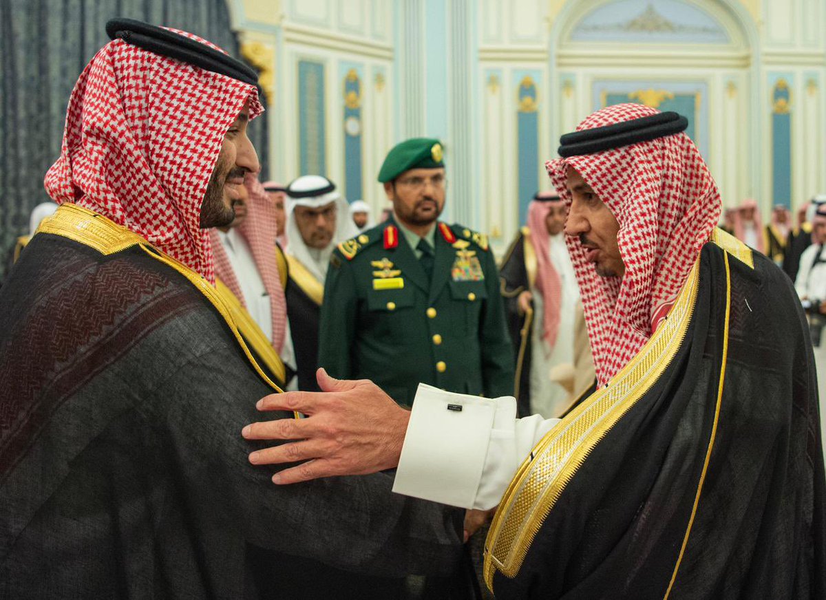 سيدي شرف وفخر وعزة البستها لمن يقف بين ايديكم هذه الليلة لتهئنة مقامكم الكريم بمناسبة قدووم شهر الخير شهر رمضان المبارك وكل عام وأنتم بخير ياسيدي ادام الله عزكم وحفظ الله سيدي خادم الحرمين الشريفين الملك سلمان