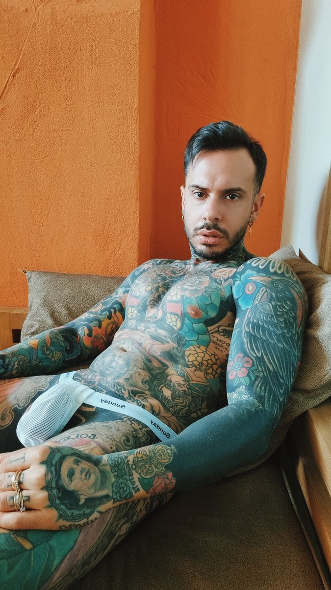 tattoomanof's tweet photo. @Martin_TopXXL @TesudosMachos https://t.co/fIcSd4pSWU https://t.co/BGwOyio1Az