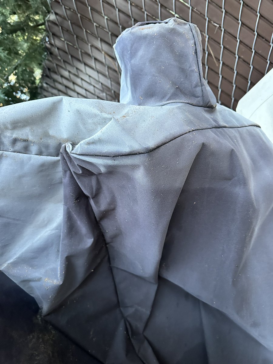 slorockstar's tweet photo. @SummersetGrills any warranty on the pizza oven covers? They’re not really fade resistant https://t.co/xKnbn5bReQ