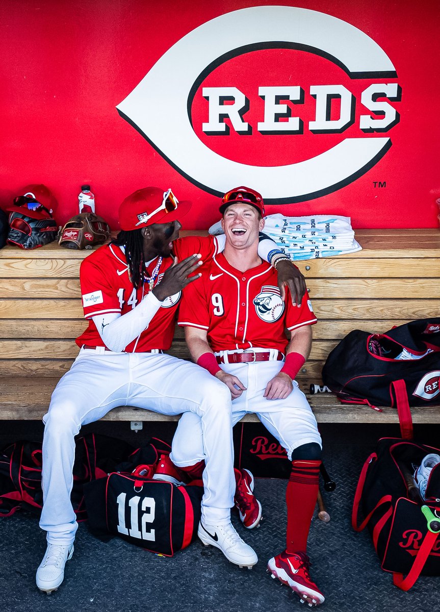 Reds's tweet image. You ever see a pic and just smile? Cause same. 

@ellylacocoa18 ╳ @mattmclain_