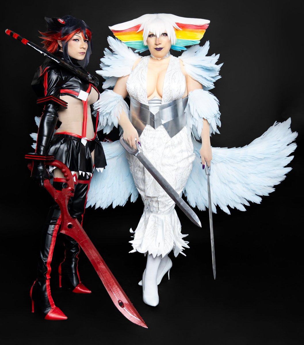 ToledoCosplay's tweet photo. 🎶🎶Don't Lose your way🎶🎶
@HeblauCosplay as Ryuko Matoi
@ToledoCosplay as Ragyo Kiryuin
🔥
🔥
🔥
#killlakill #ryuko #ryukomatoi #ragyo #ragyokiryuin #cosplay @trigger_inc https://t.co/VglznjxL2x