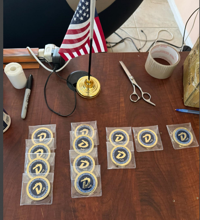 ColebrookFrank's tweet photo. We just sent the first batch of packages. There are still some #DigiBytePhysicalCoins available at: https://t.co/AqWTGx5uVA 
#DGB #DigiByte @SecurusWallet @digiassetX https://t.co/APpOhAMlrC