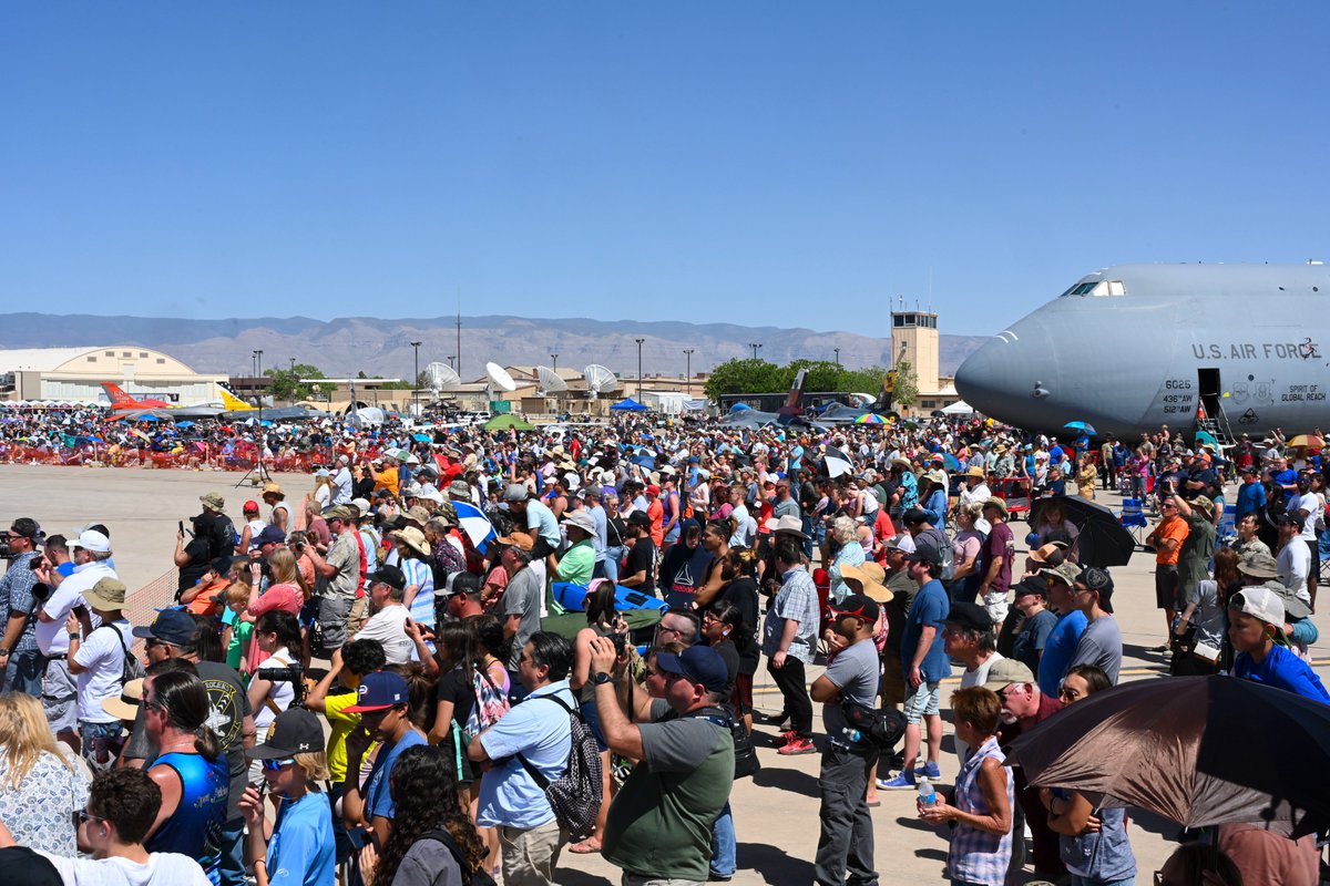 #HollomanAFB is seeking food trucks for the 2024 #LegacyOfLiberty airshow. Serve the crowd during the airshow June 2, and the rehearsal June 1 that's open to DoD ID cardholders only. Email Jamille Jackson at jamille.jackson.1@us.af.mil by April 1 to sign up.