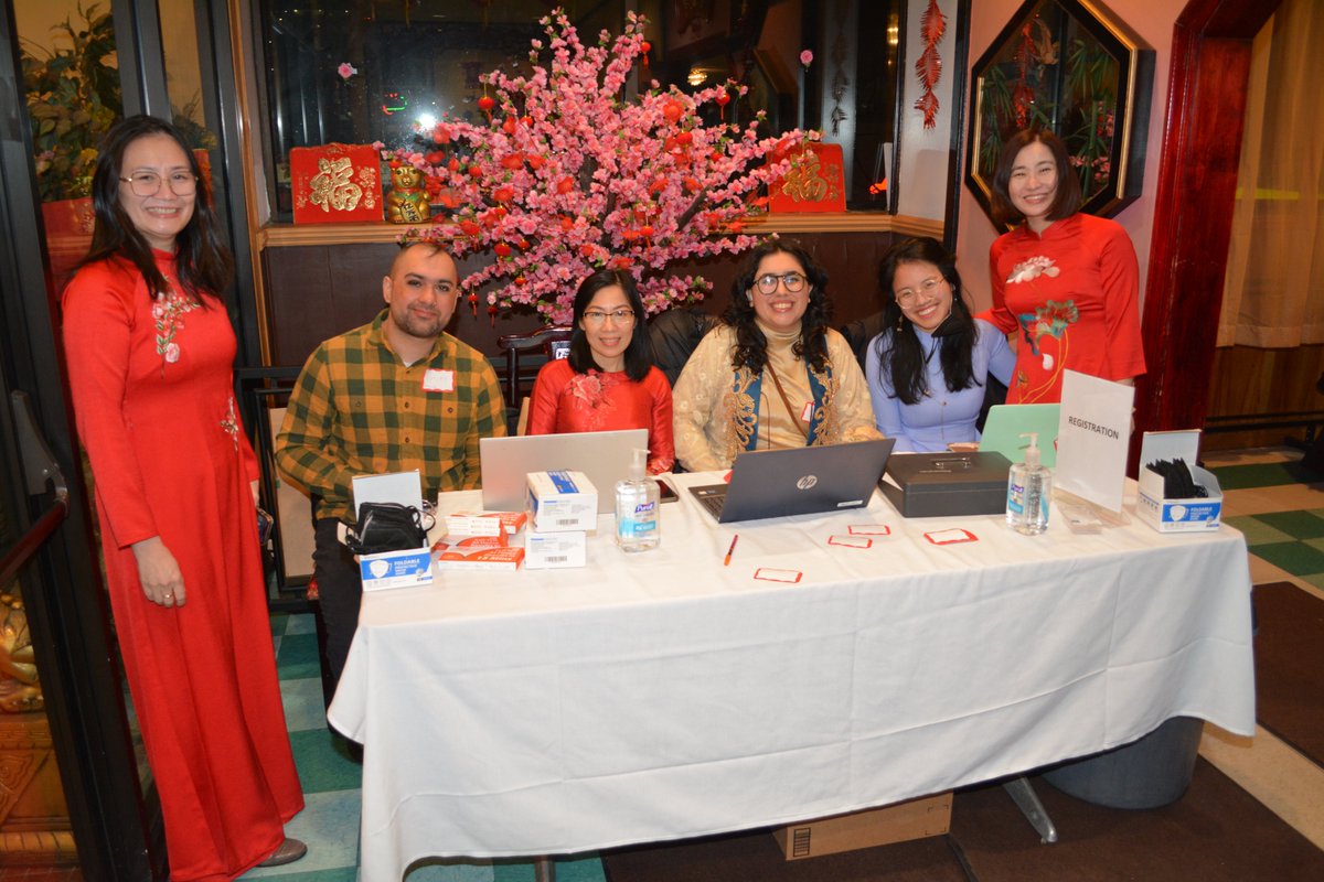 vai_chicago's tweet photo. Thank you to all who came to our Lunar New Year celebration! We look forward to what the year will bring! Xin cảm ơn tất cả mọi người đã đến dự tiệc mừng Tết Nguyên đán do HNVI tổ chức! Rất mong mọi điều tốt đẹp sẽ đến với chúng ta trong năm mới! https://t.co/c3hAaYvyWj