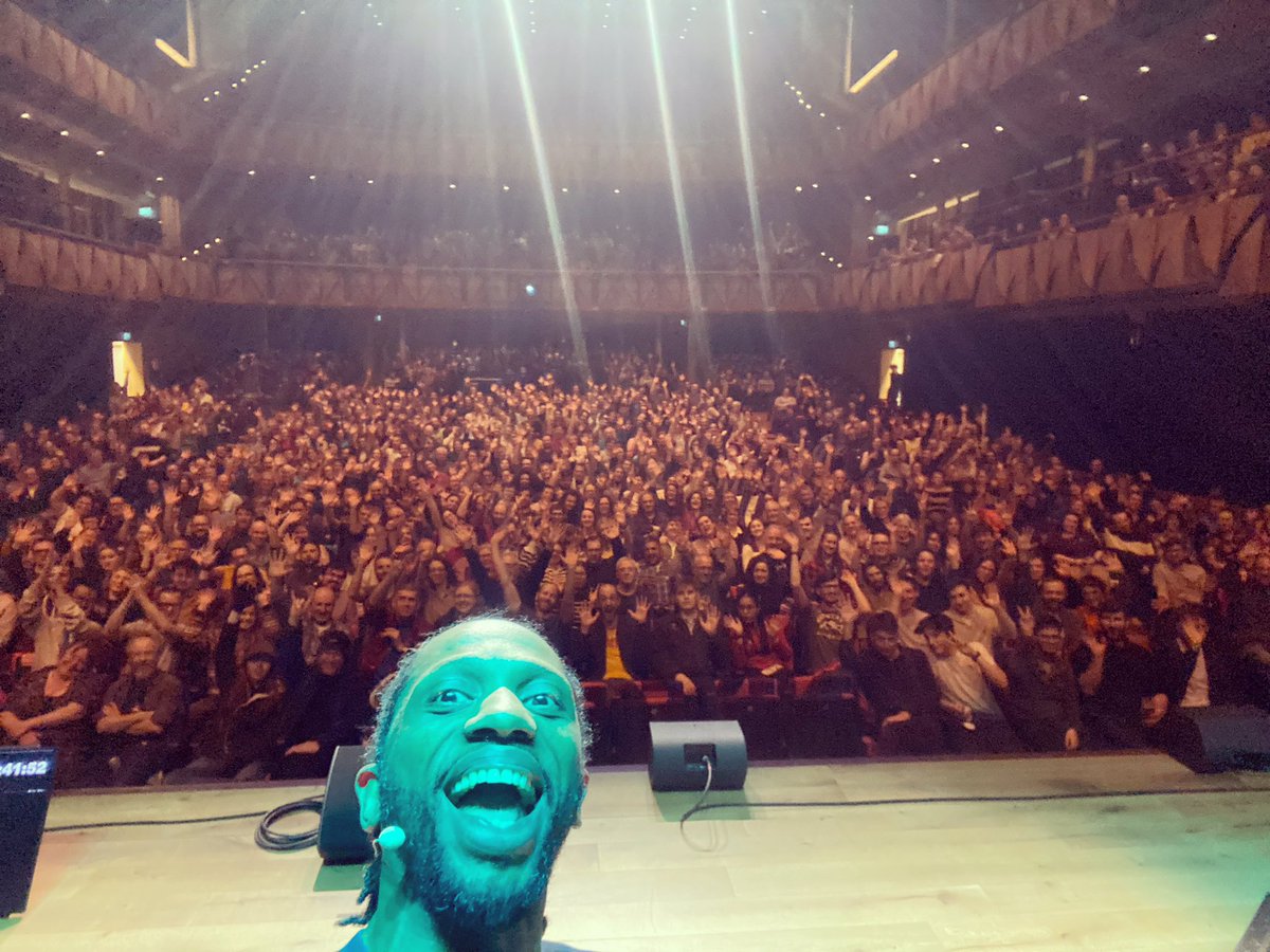 oortkuiper's tweet image. Great to perform @BristolBeacon for @FOTSN . Before and during shots of the venue. Great audience. #sciencerap #historyoflife #aeoud