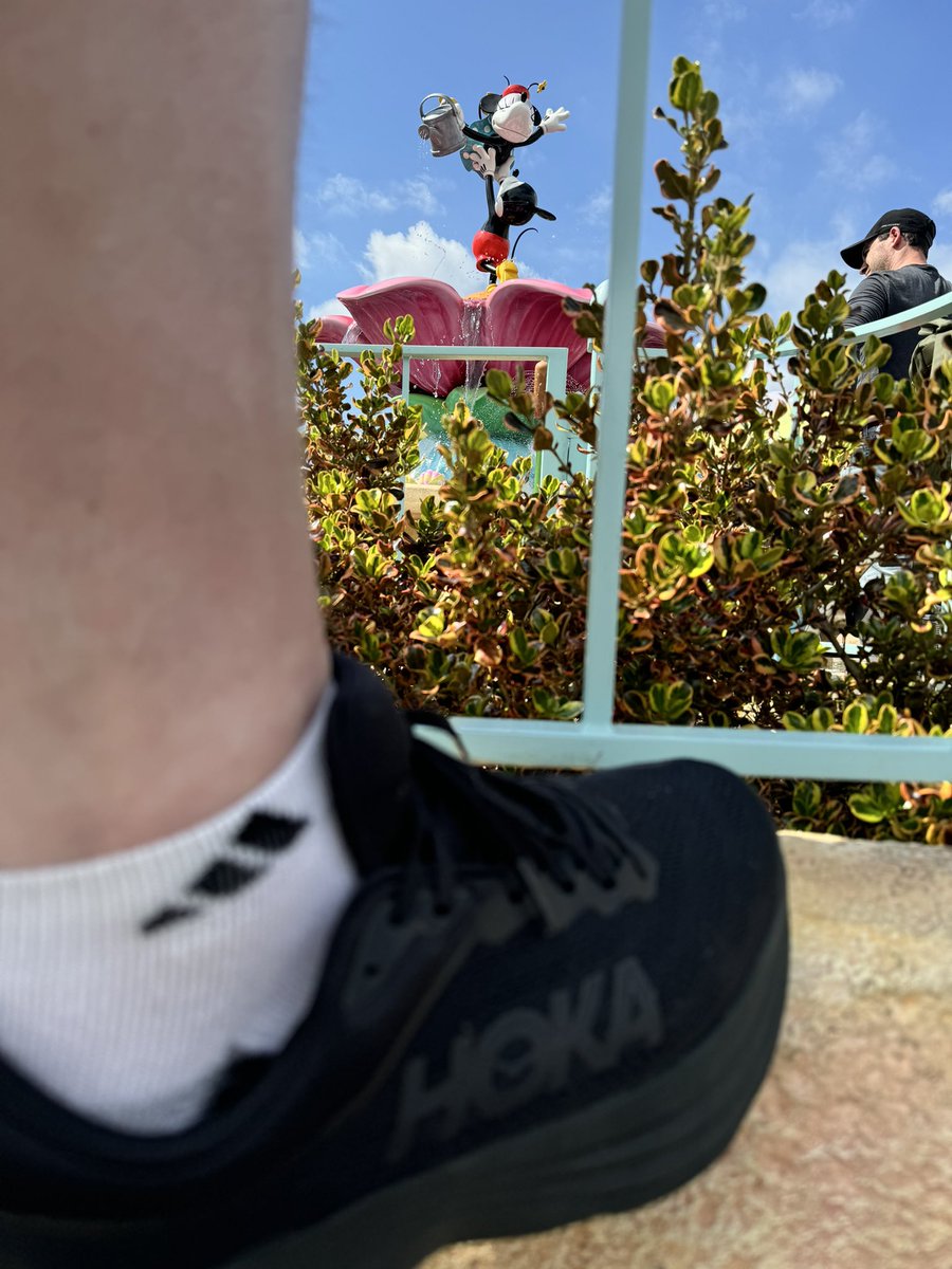 CornMonger's tweet photo. @hoka trying to take ridiculous bad dad selfies at Disneyland. Accidentally made a Hoka ad https://t.co/FhhX6zbCr9