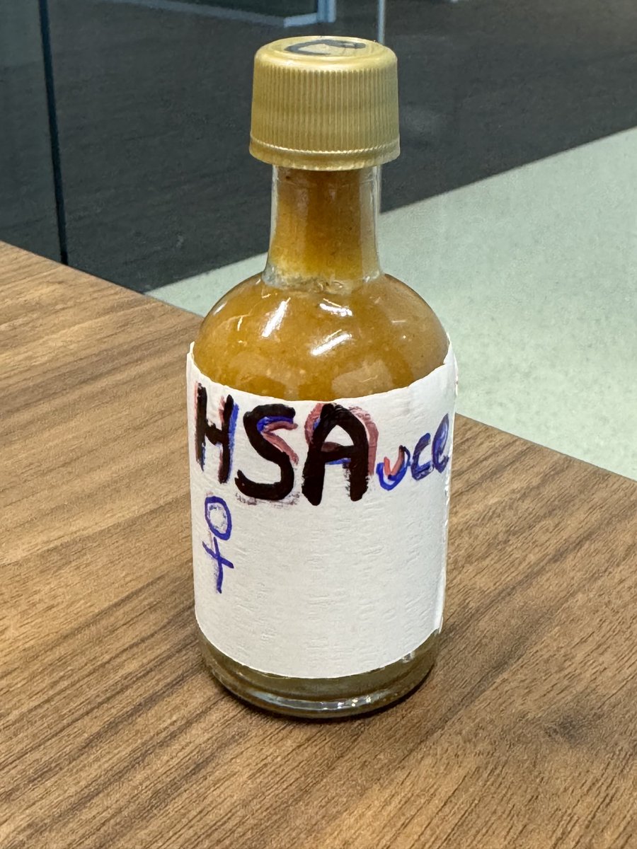 ⁦@J_AndresPalma⁩ made me the best hot sauce in the world.