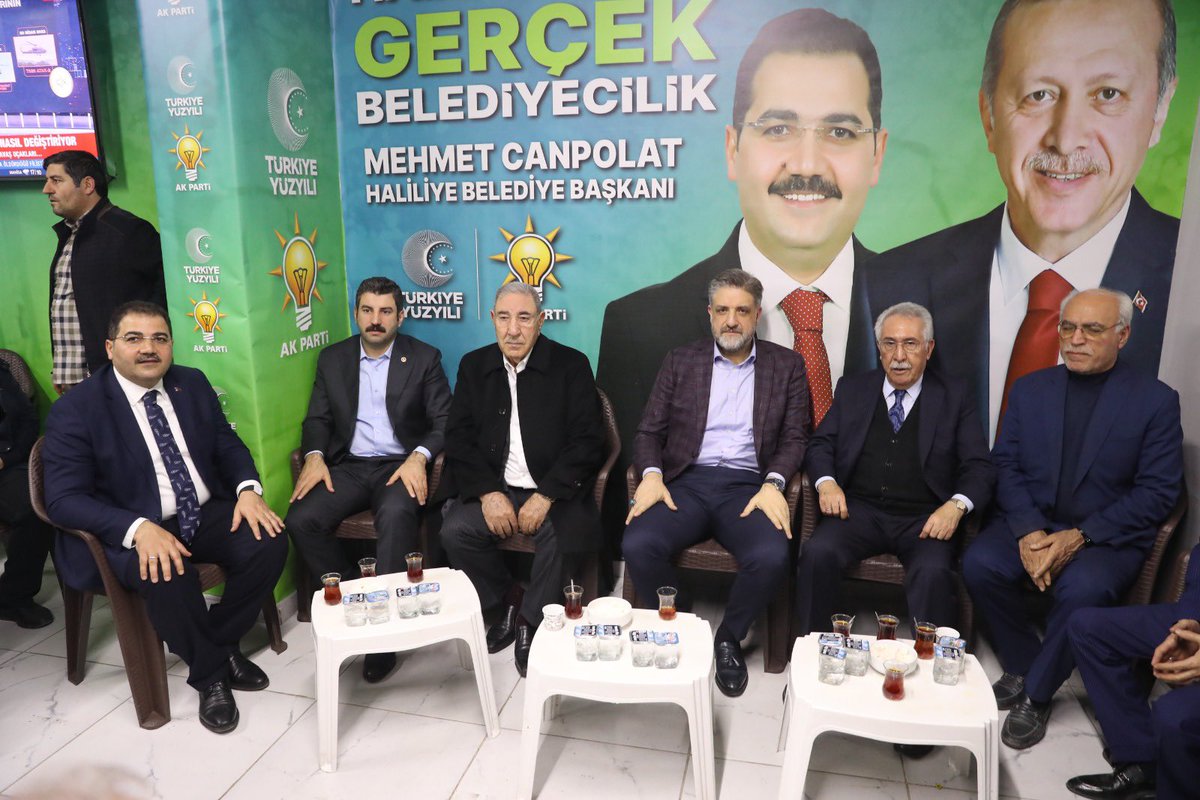 mcanpolatnet's tweet photo. Seçim İrtibat Ofisimizdeyiz. 

Bizleri yalnız bırakmayan İl Başkanımız Sn. Ali İhsan Delioğlu, Milletvekillerimiz Sn. Emin Önen ve İbrahim Eyyüpoğlu, önceki dönem Milletvekillerimiz Sn. İbrahim Halil Çelik ve Seydi Eyyüpoğlu ile vatandaşlarımıza teşekkür ediyorum. 

Haliliye Hazır, Haliliye Kararlı. 

#GerçekBelediyecilik
#HazırızKararlıyız 

@adelioglu63 @eminonen @ibrahimeyyupogl @Seydiamca