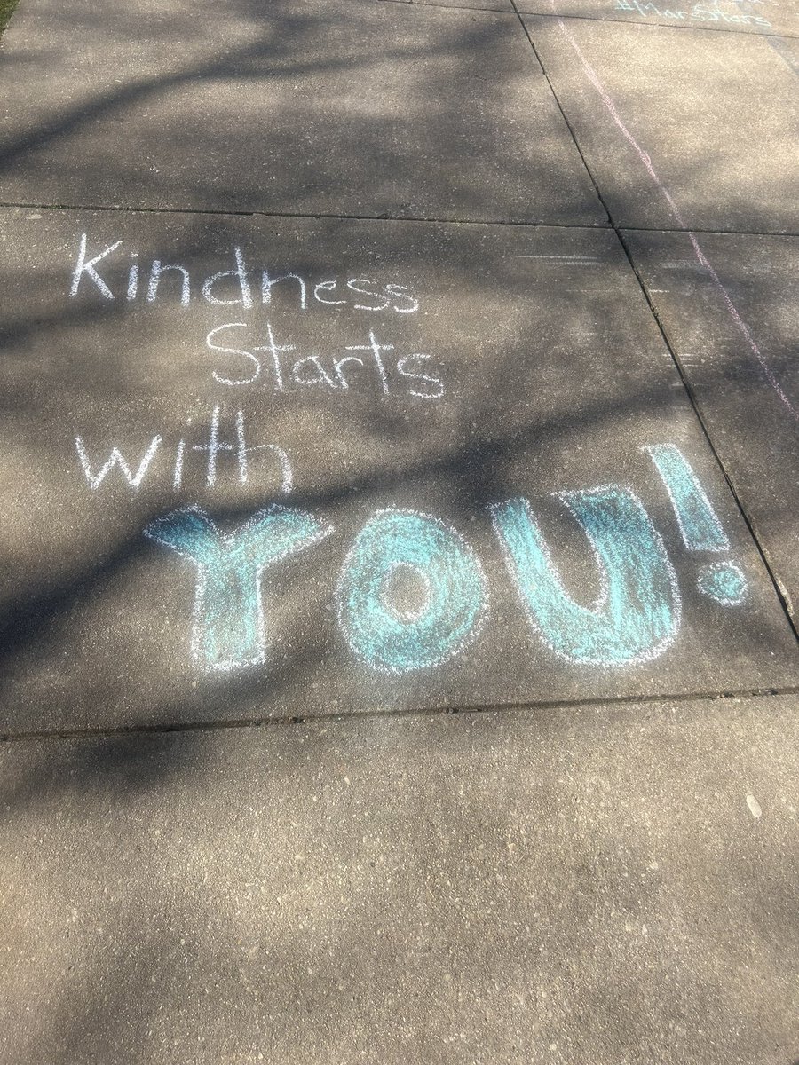 The Kind-Hearted Crew tweet media