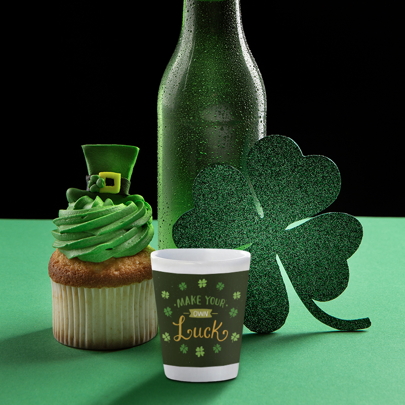 Who are you lucky to have in your life? Tag them below! 🍀🌈#VivoPrint #StPatricksDayEssentials #PersonalizedDrinkware #StPatricksDay2024 #GreenBeer #CheersToLuck #LuckOfTheIrish #CheersToStPats #GreenCheers #StPatricksDayParty #giftideas🎁 #stpatricksday☘️