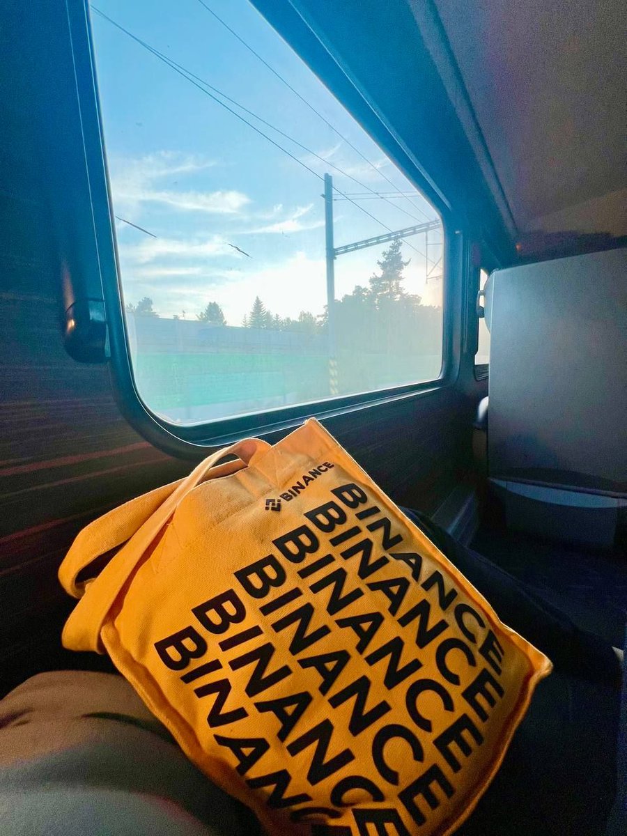 #Binance everywhere 🚞