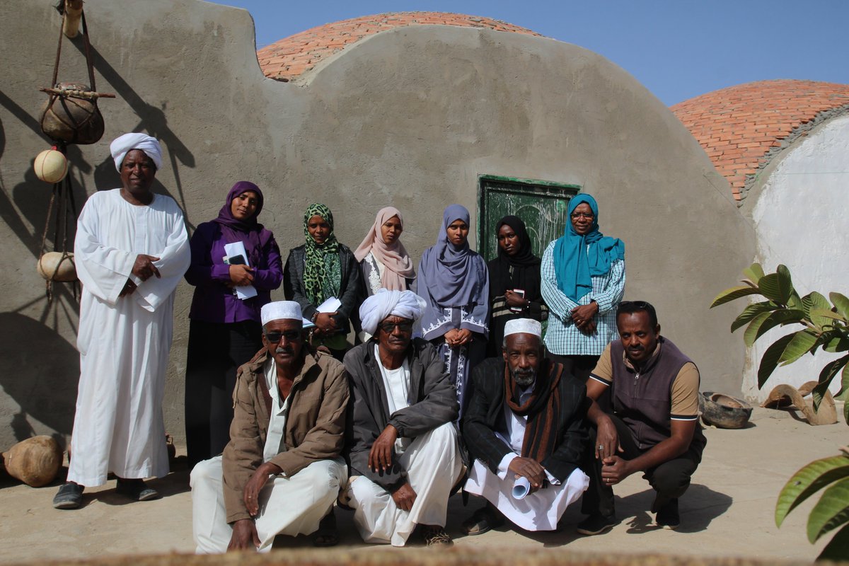 New paper with @tomomifushiya @flip_ryan, Shadia Abdu Rabo & Mohamed Saad: Reflections on community archaeology at Abkenisa/#amarawest #Sudan (part of @britishmuseum project). Thinking of our Sudanese colleagues as conflict continues. tandfonline.com/doi/full/10.10…