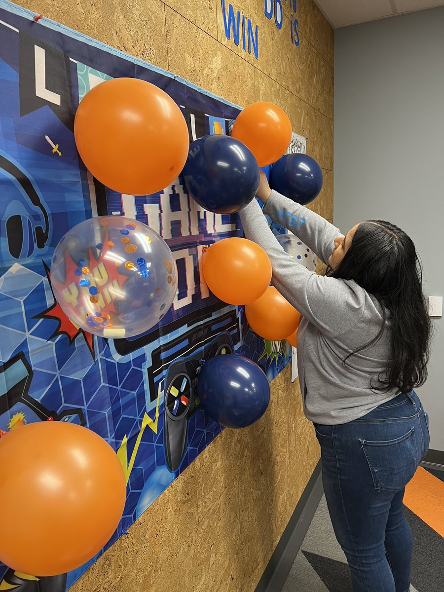 Christopher tweet media