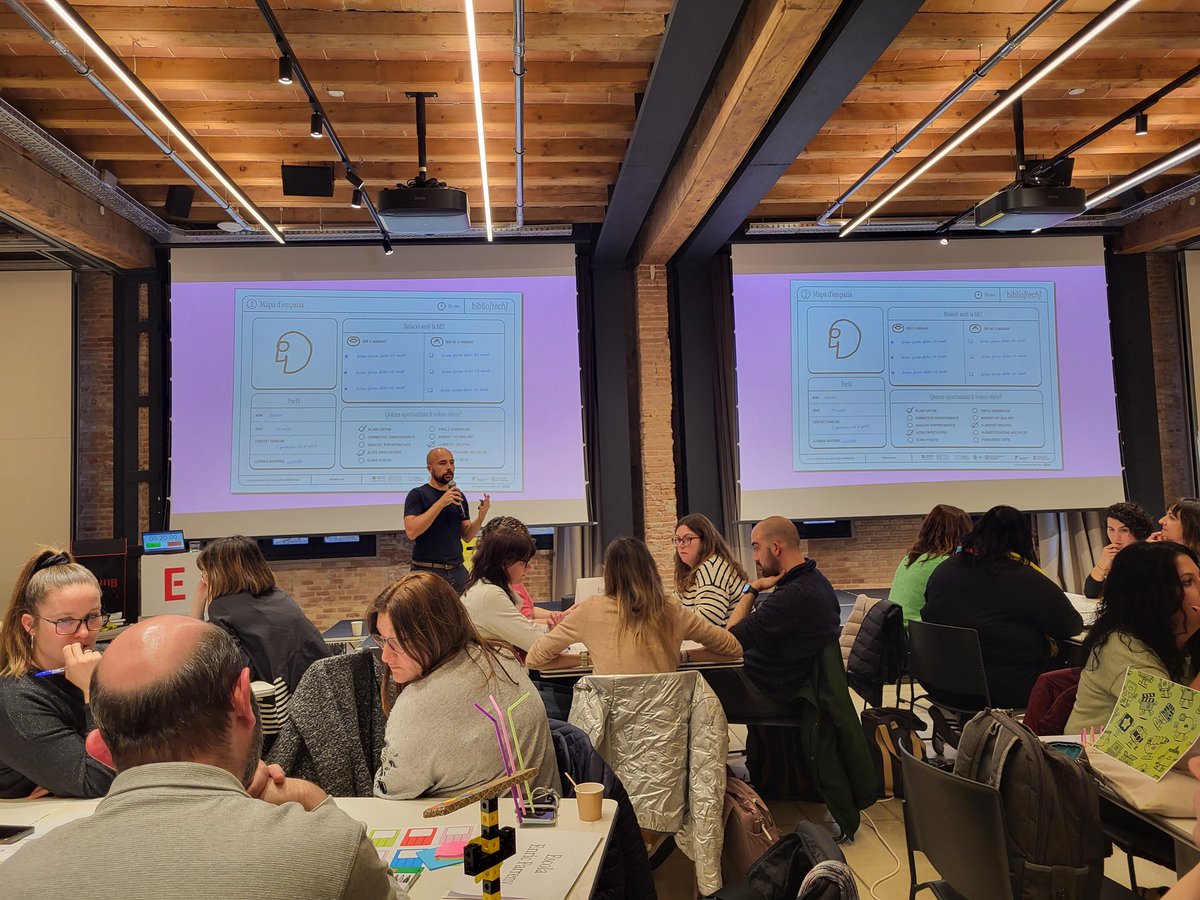 ESCmariafortuny's tweet image. Primera #Hackato de #bibliotequesescolars superada! 💪🏼
Un gran impuls que #BiblioTech ens permet donar a la nostra nova biblioteca. 📚💙
Seguim!

@FundacioBofill