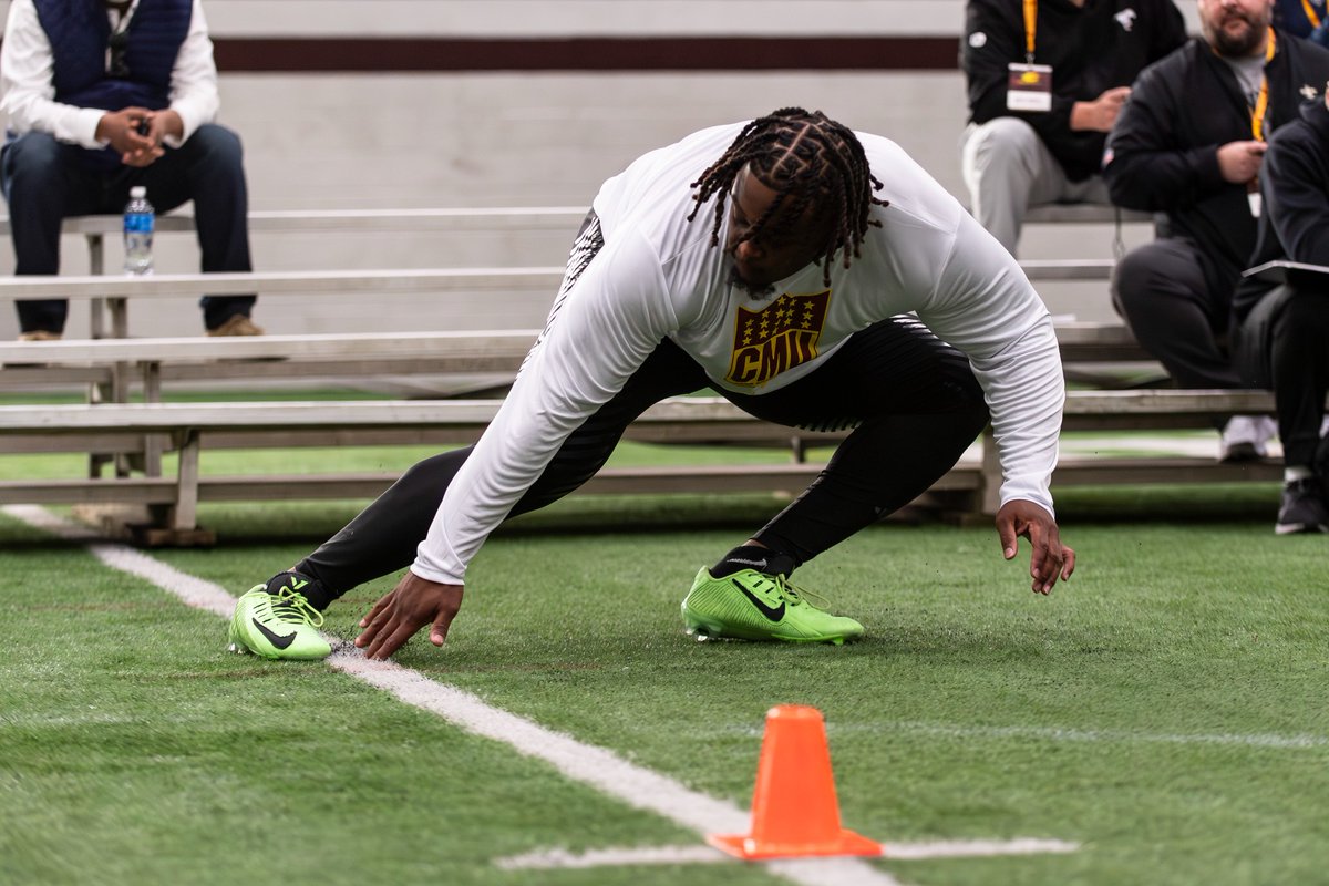 📰 Six Chippewas compete at @NFL Pro Day! WR Kenny Brewer III, DL Jacques Bristol, OL Deiyantei Powell-Woods, DL Robi Stuart, P Jake Walrath, and DL Maurice White... 🔗 bit.ly/3ThLTqm #FireUpChips 🔥⬆️🏈